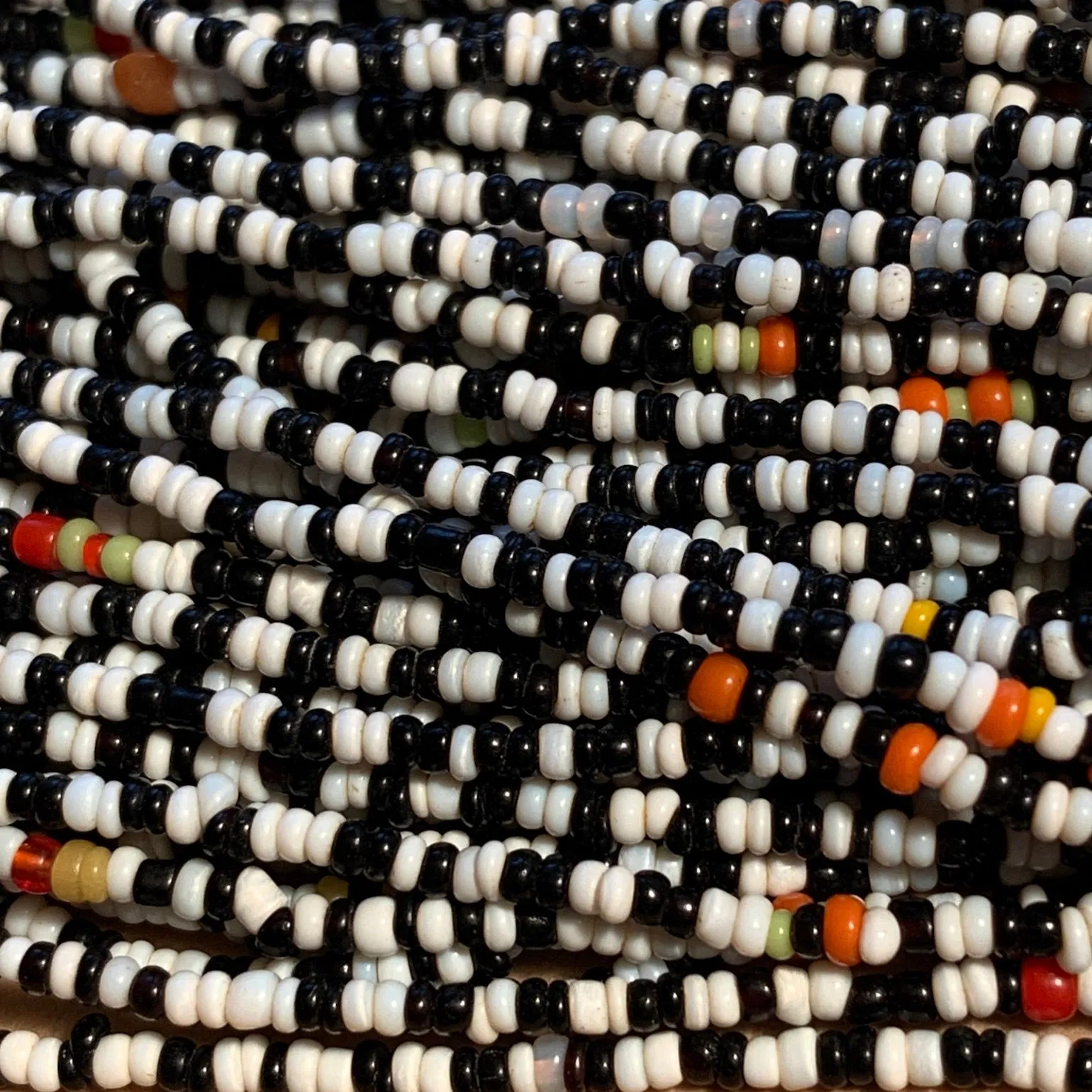 Black & White Venetian Seed Beads, 12º