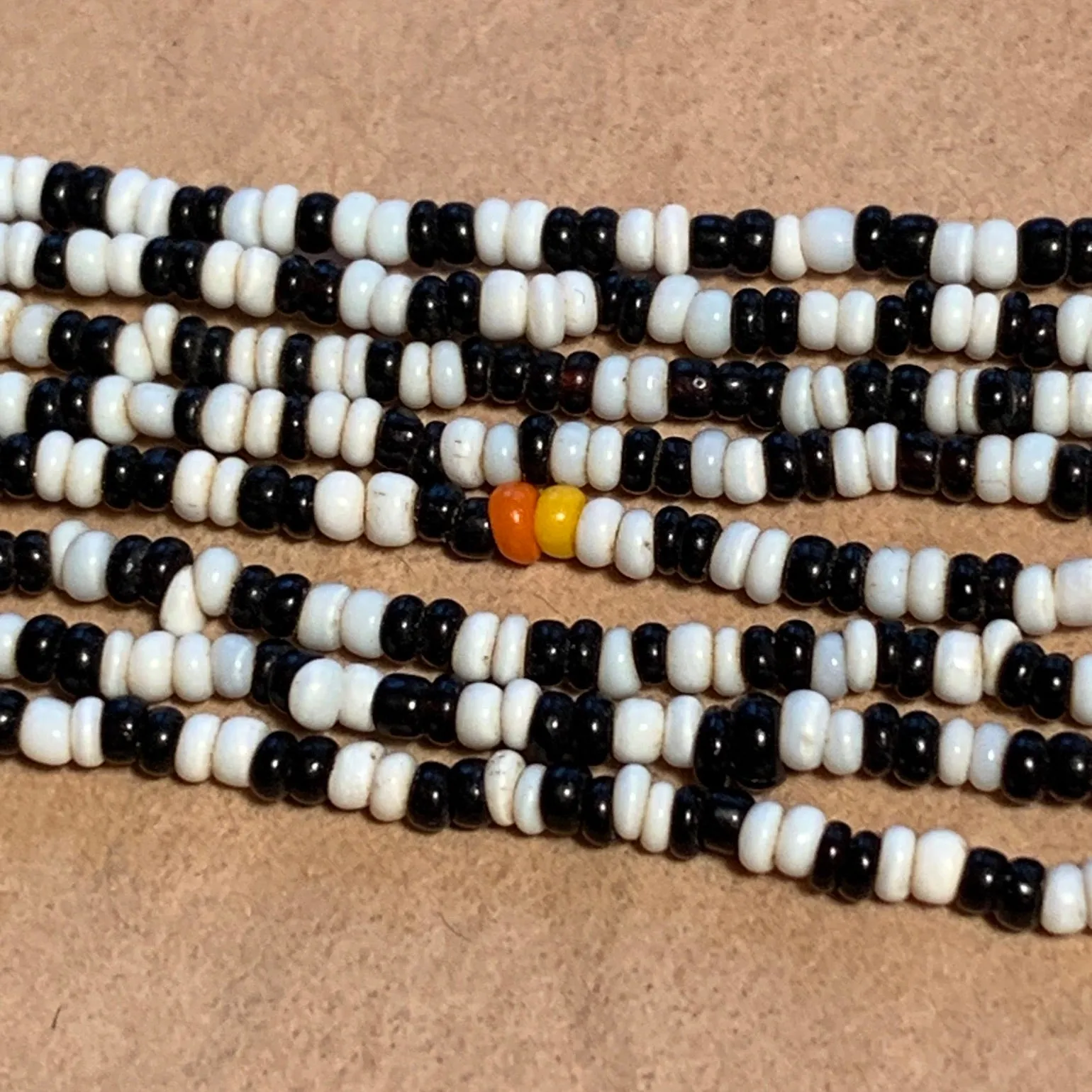 Black & White Venetian Seed Beads, 12º