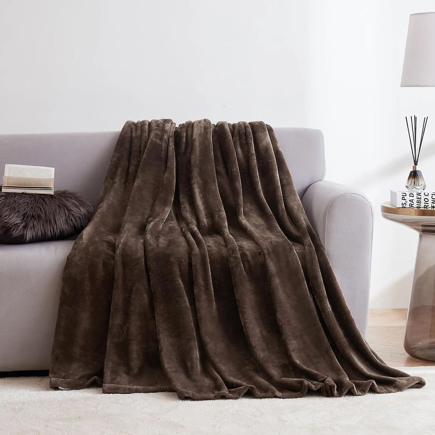 Hansleep Fleece Brown Throw Blanket, Super Soft Blanket Flannel Fuzzy Plush Cozy Blanket for All Seasons, Brown, Throw 50x60 Inches