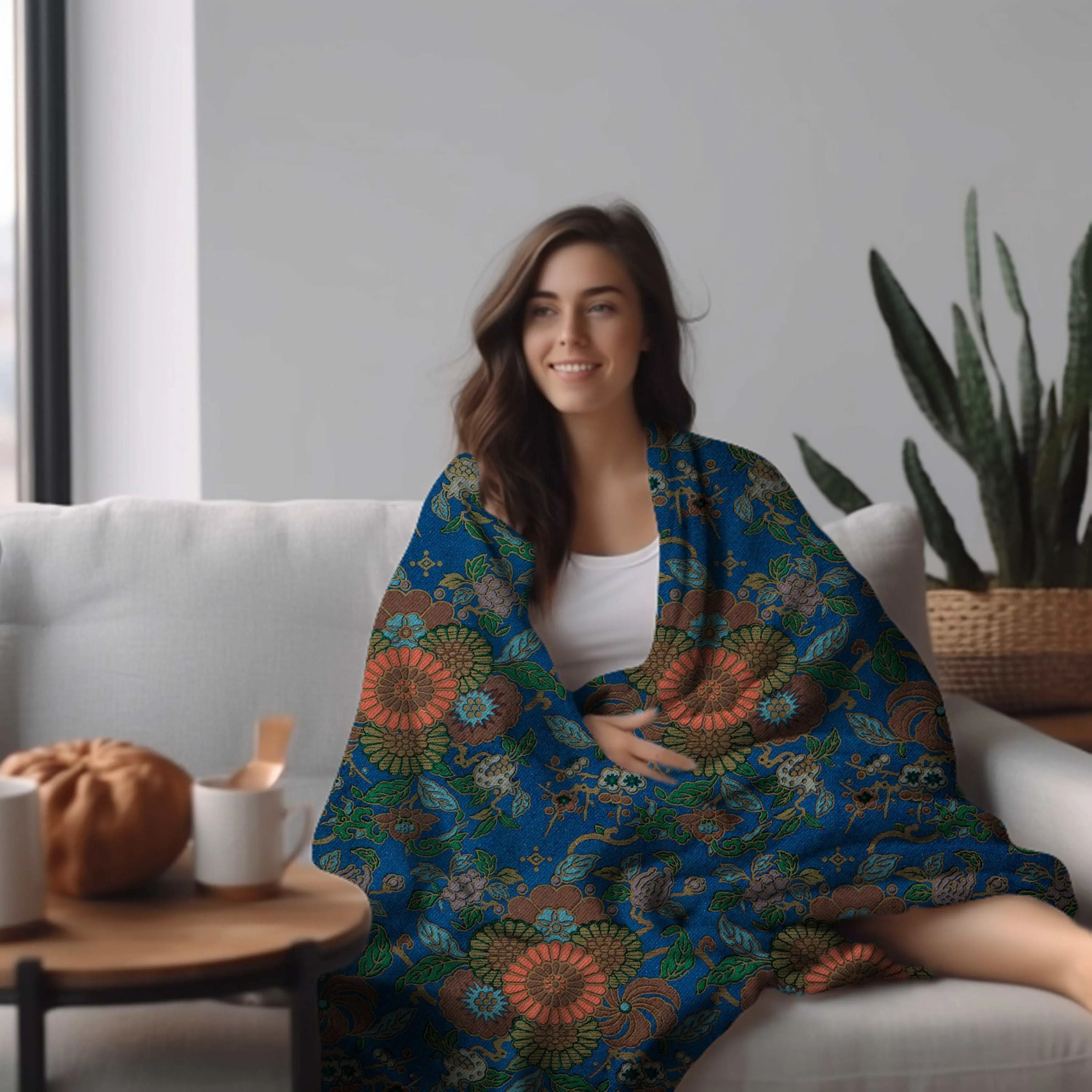Japanese Art Velveteen Throw Blanket - Cozy Comfort