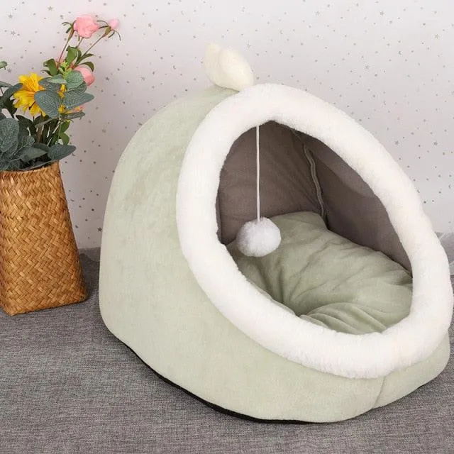 Soft Warm Cat House